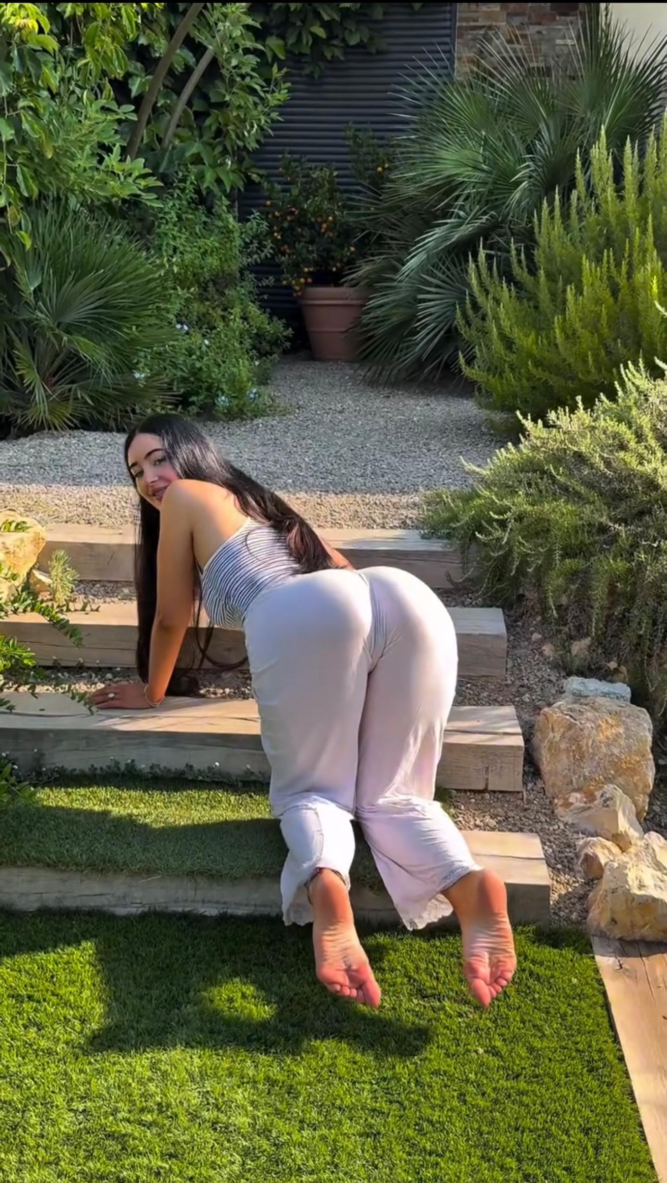 Lillyabellaa Lillyabellaa nude Instagram photo 10 — @lillyabellaa leaked