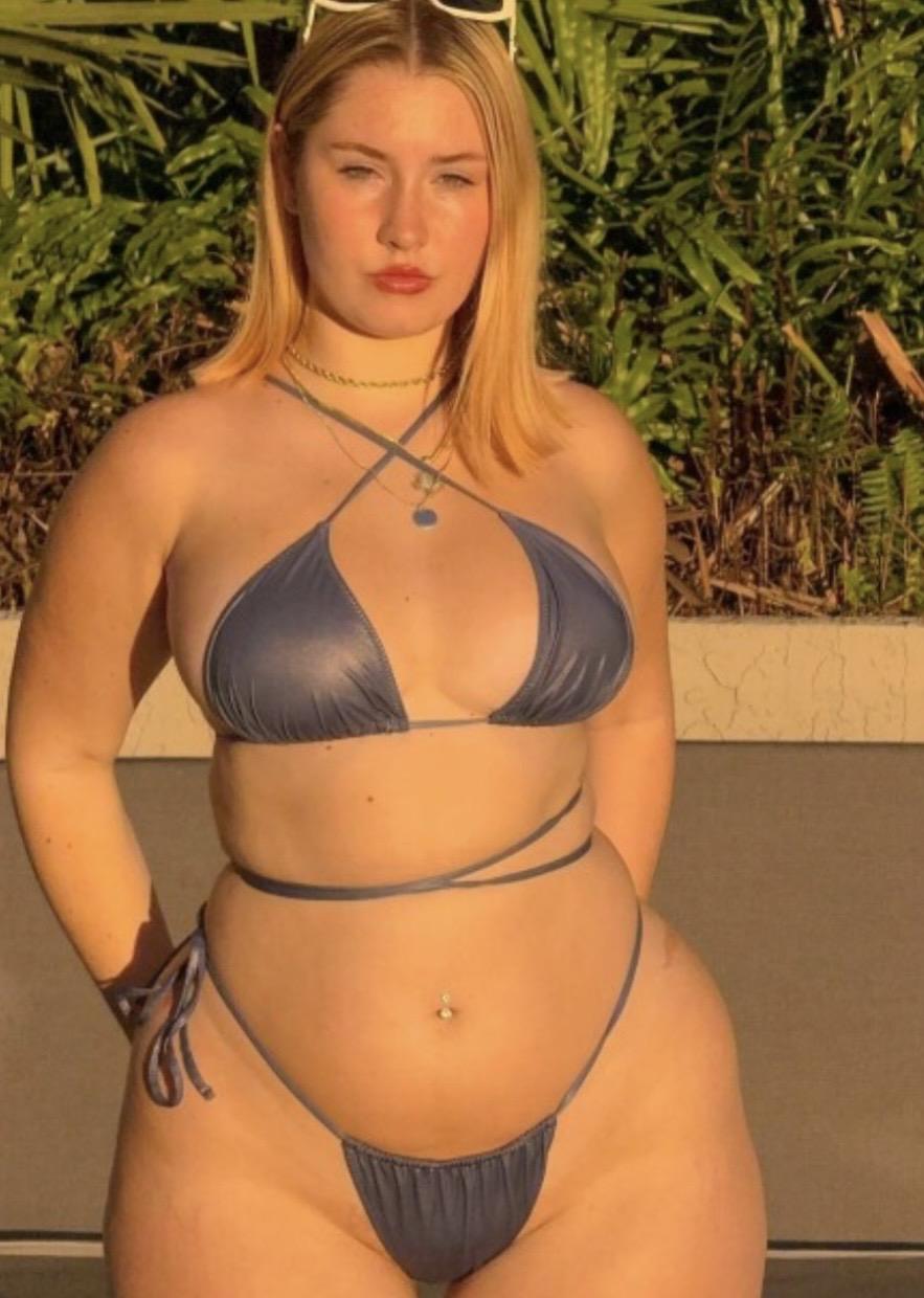 Morganeelaine Morganeelaine — Instagram girl nude model