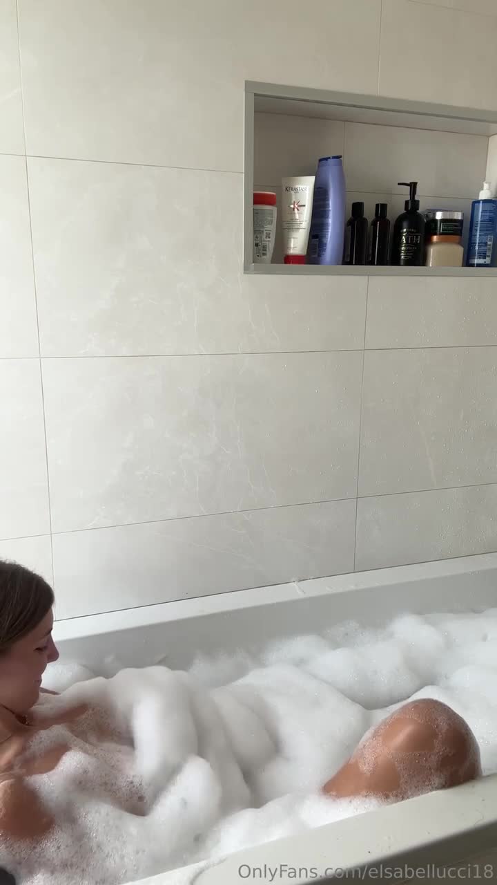 Elsabellucci nude Instagram photo 25 — @elsabelluccii leaked