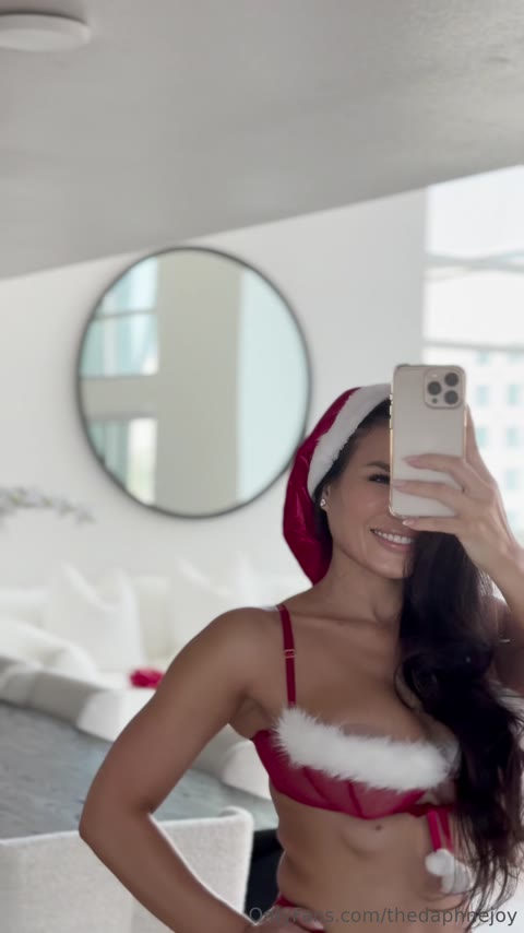 Daphnejoy nude Instagram photo 10 — @daphnejoy leaked