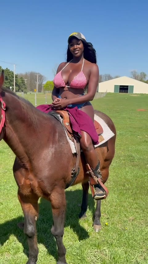Ellietheempress nude Instagram photo 18 — @ellietheempress leaked