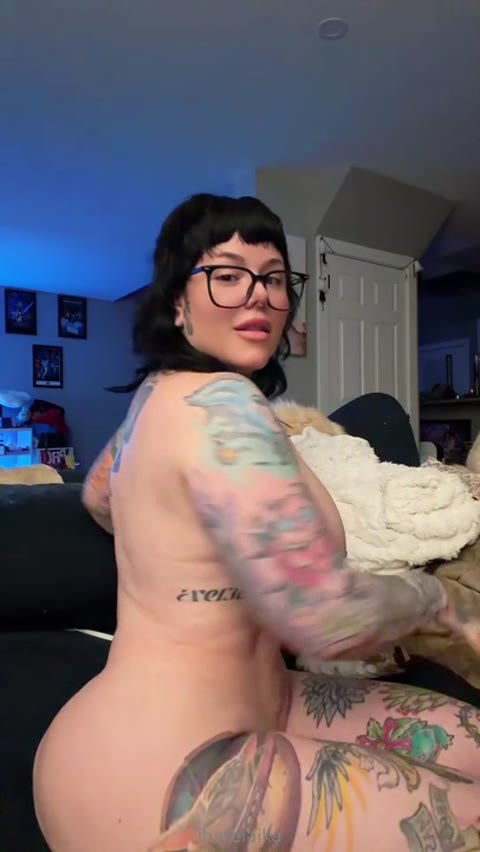 Ihatelaika nude Instagram photo 26 — @ihatelaika leaked