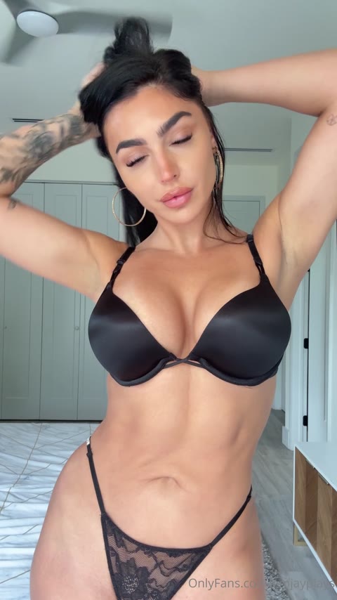 Emilyrinaudo nude Instagram photo 28 — @emilyrinaudo leaked