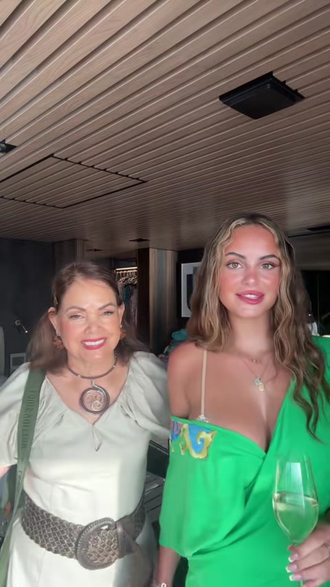 @sarabellaharrissarabellaharrisssexiisariii777 video on ContentHub