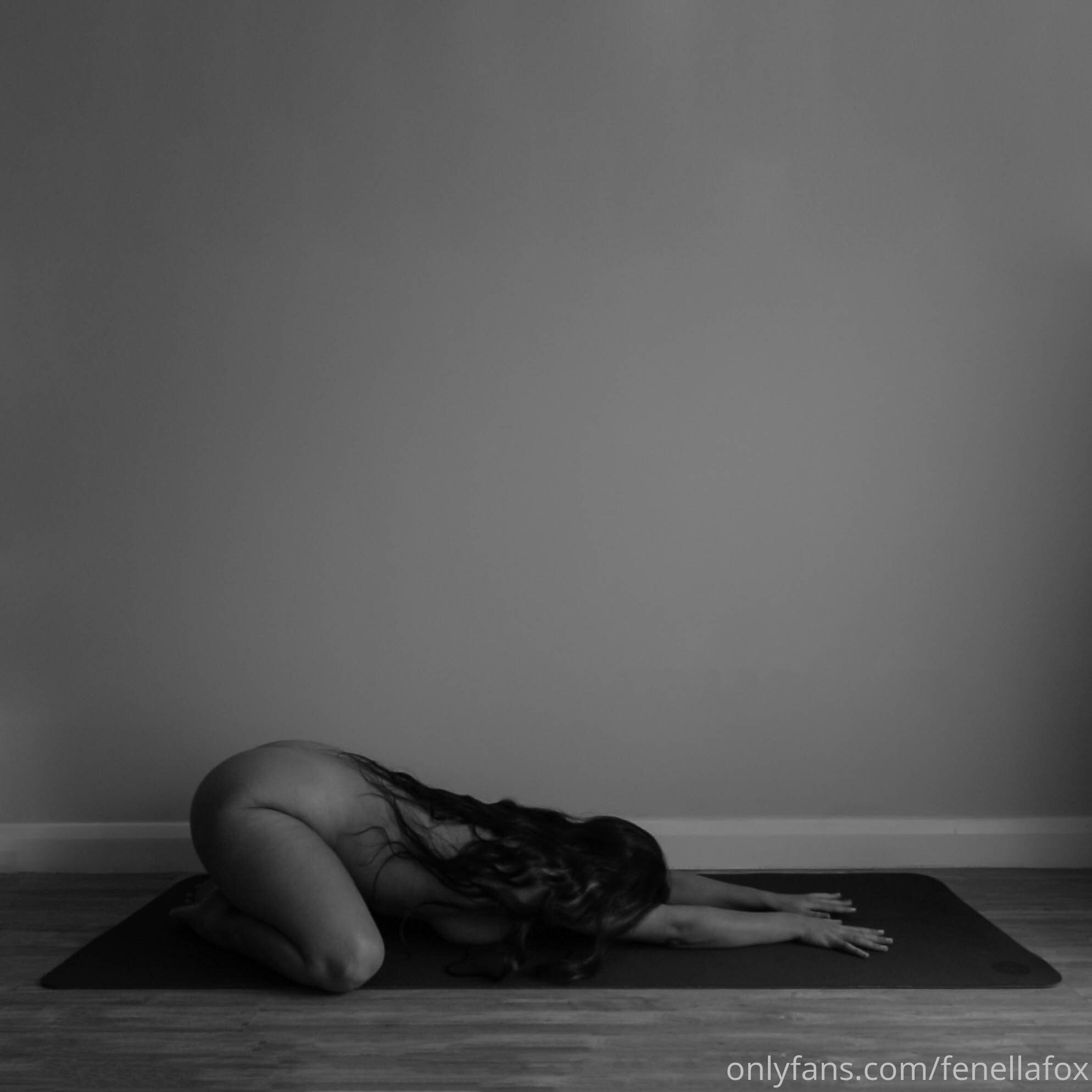 Exclusive nude photo by fenellascorner (@fenellascorner) on ContentHub